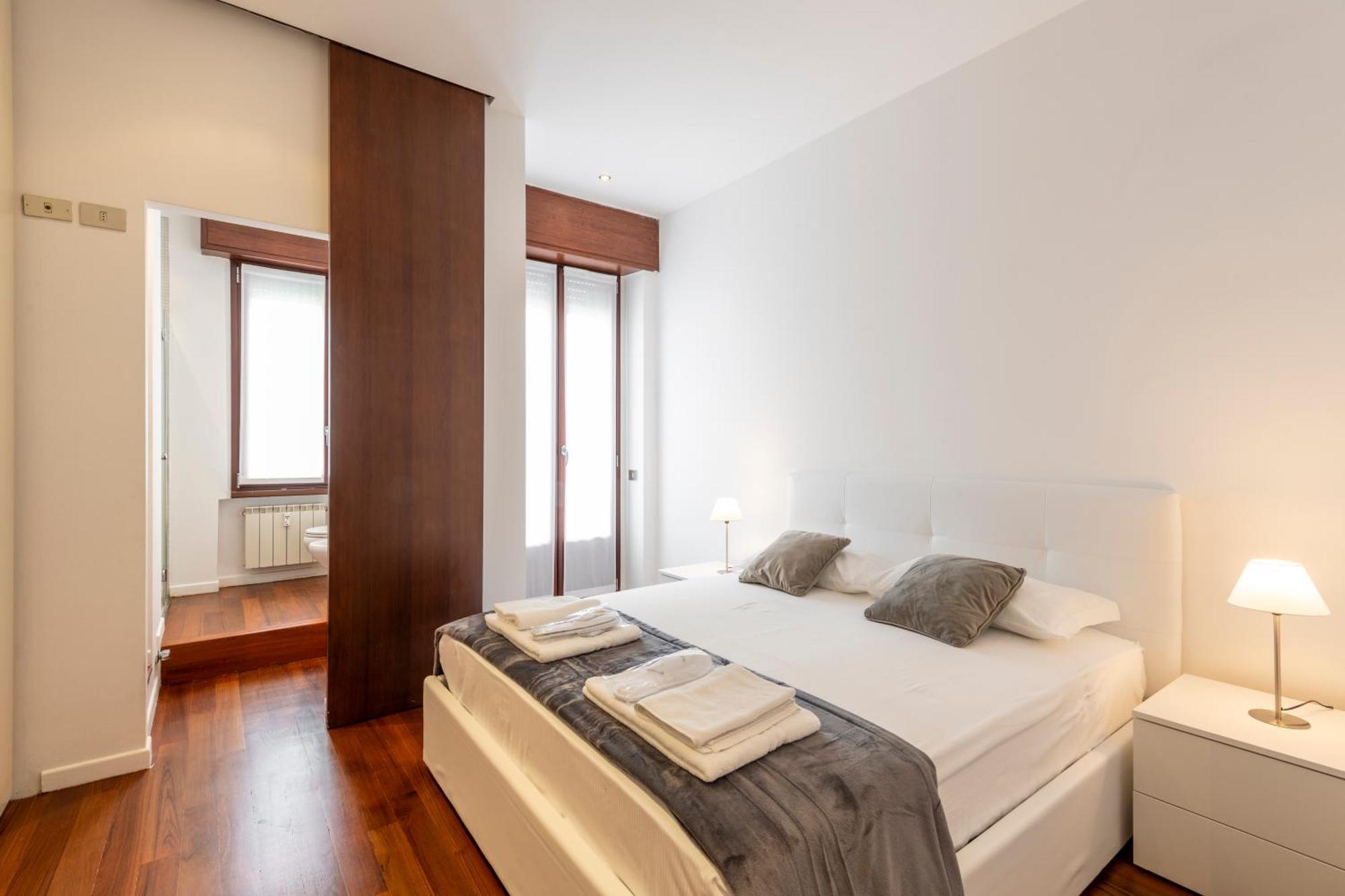Milan Royal Suites - Centro Exterior foto